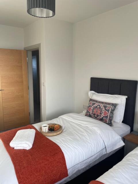 Spectacular 2 Bedroom Balcony Sea View Flat Scarborough Buitenkant foto