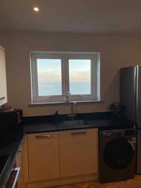 Spectacular 2 Bedroom Balcony Sea View Flat Scarborough Buitenkant foto