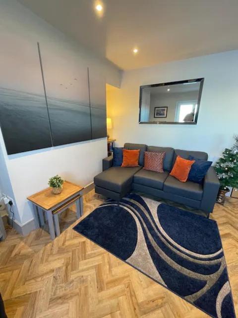 Spectacular 2 Bedroom Balcony Sea View Flat Scarborough Buitenkant foto