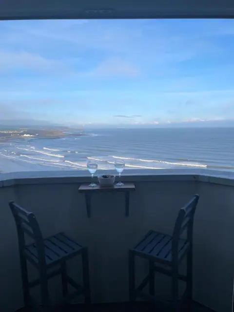 Spectacular 2 Bedroom Balcony Sea View Flat Scarborough Buitenkant foto