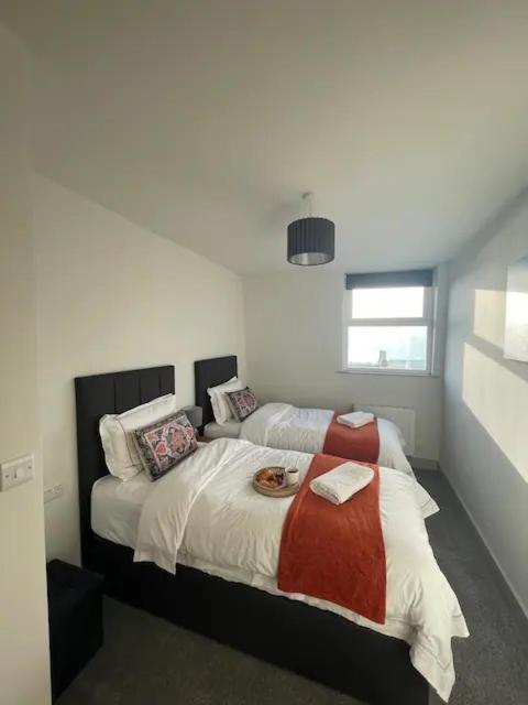 Spectacular 2 Bedroom Balcony Sea View Flat Scarborough Buitenkant foto